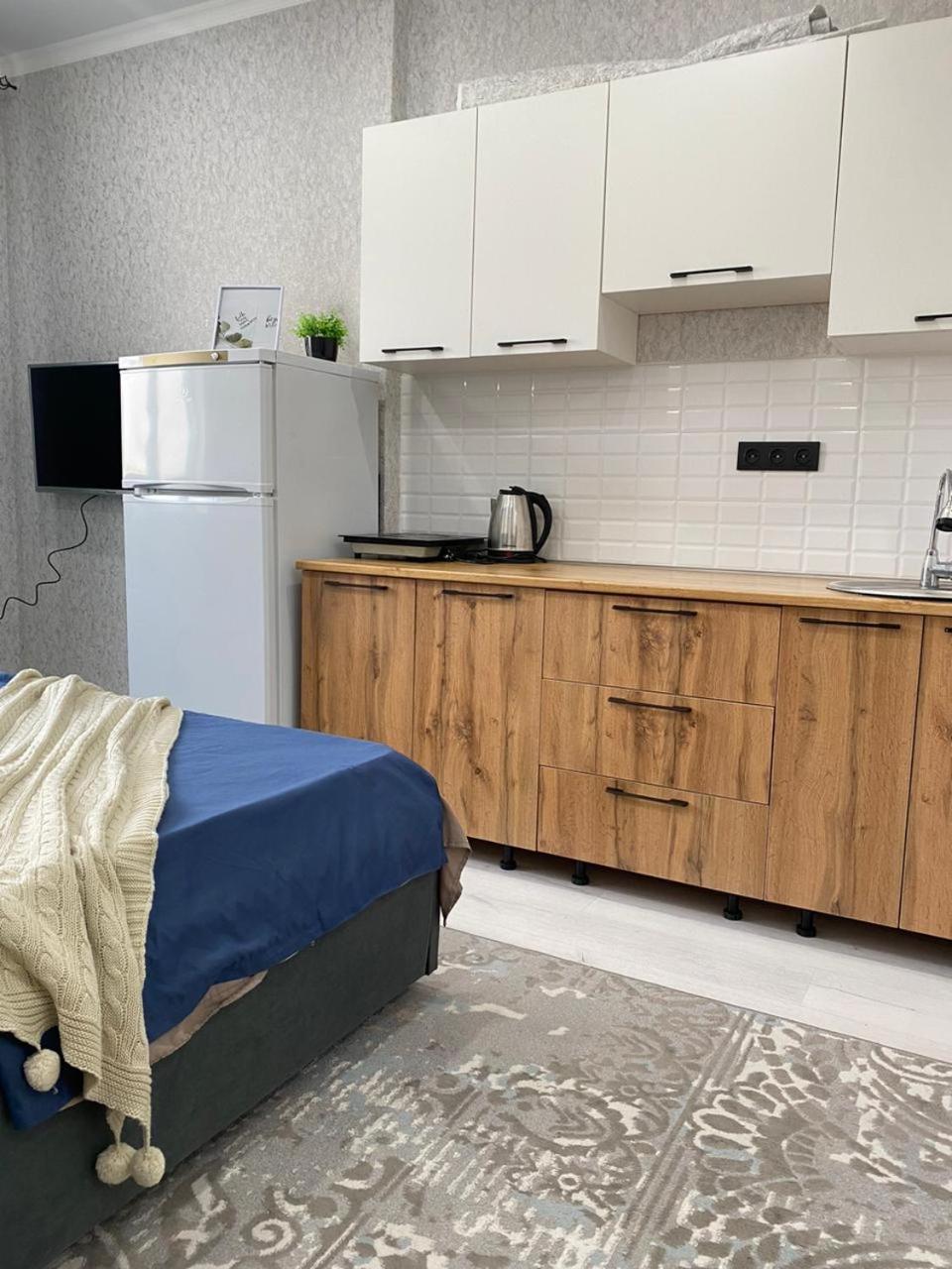 комфортная кухня-студия в жк еламан Apartment